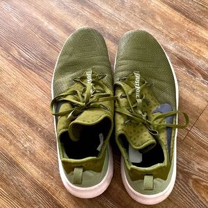 Men’s size 14 Nike shoes in green